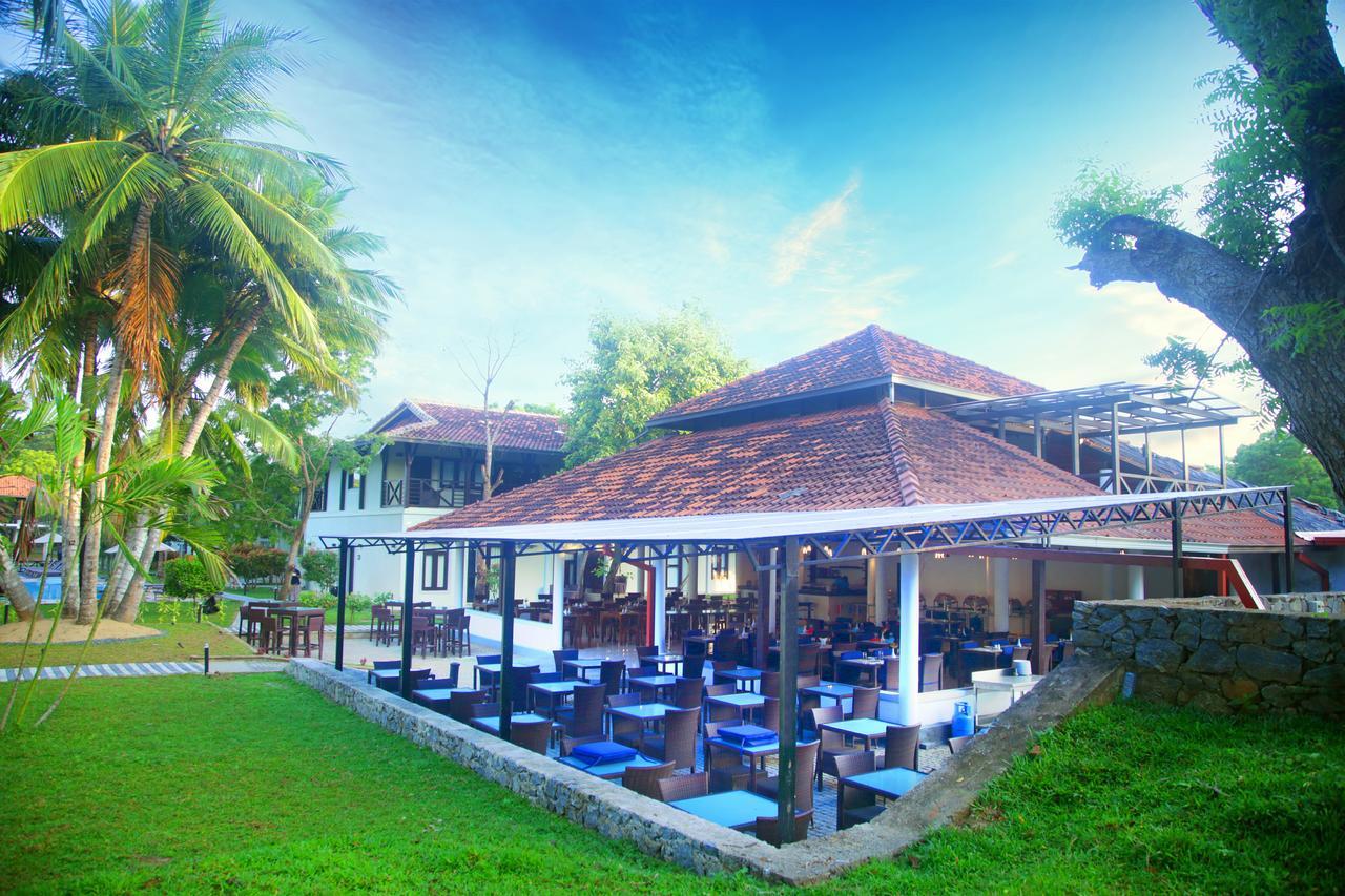 Ranna 212 Beach Resort Kahandamodara Extérieur photo