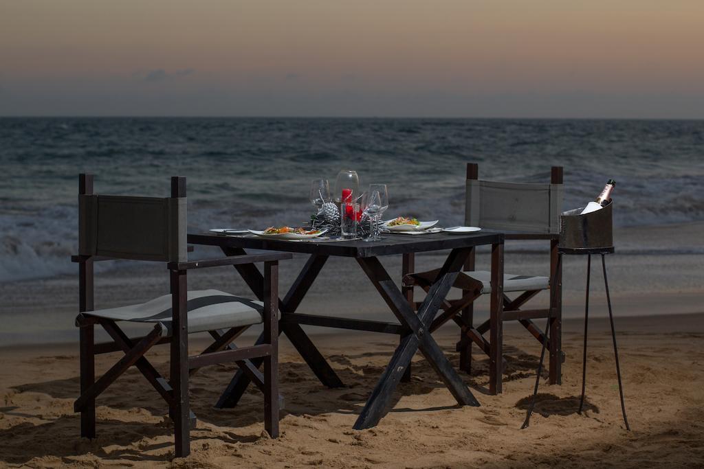 Ranna 212 Beach Resort Kahandamodara Extérieur photo